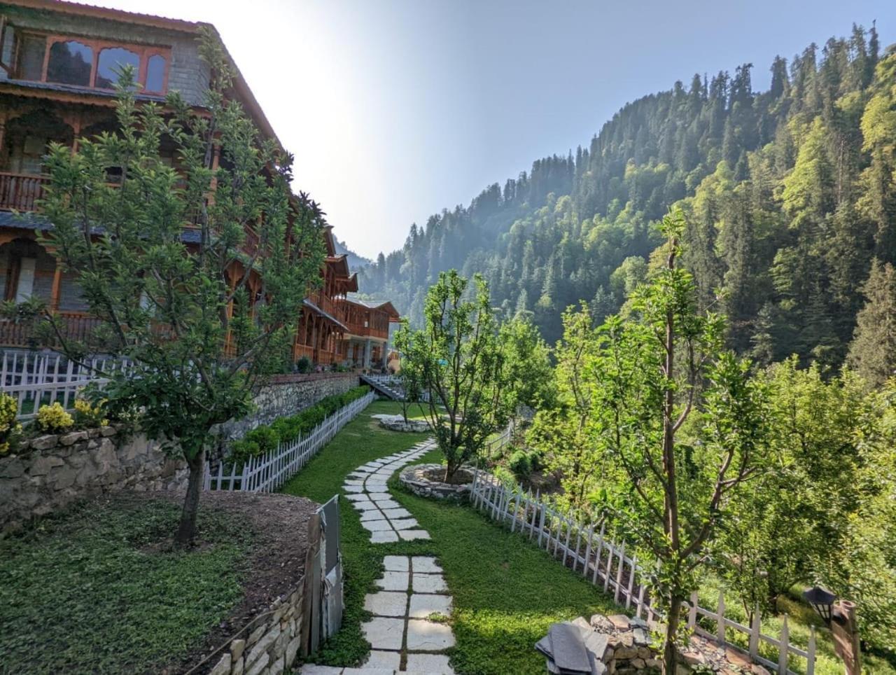 8Fold By Larisa, Jibhi Hotel Exterior photo