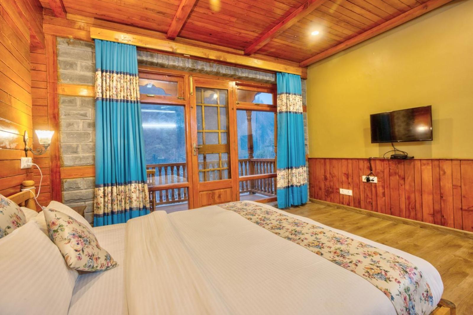 8Fold By Larisa, Jibhi Hotel Exterior photo